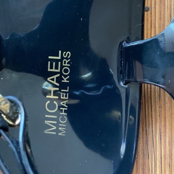 Michael Kors Sandals. Black size 6. - Picture 3 of 5